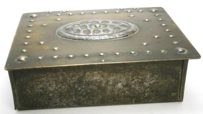 Arts & Crafts Dresser Box