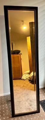 Floor mirror with stand