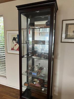 Display cabinets with sliding doors & locks 