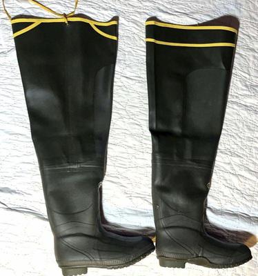Hip insulated waders