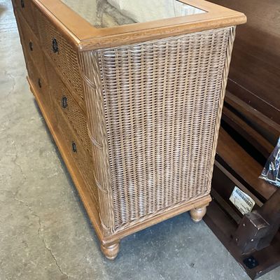 101 Large Three Piece Brown Wicker Rattan Bedroom Set