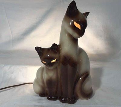 Siamese cats tv lamp