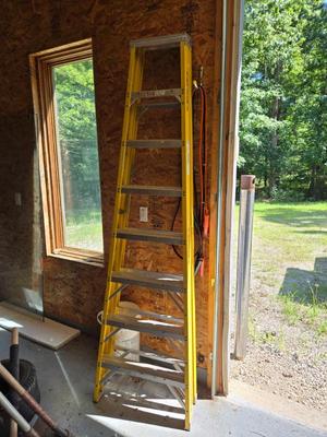 Werner 7208 Fiberglass 8 Ft Ladder