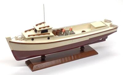 Chesapeake Bay Deadrise Work Boat Scale Model Ship