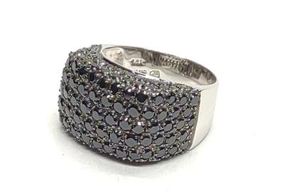 14K White Gold Pave Black Stone Ring (sz 6.75)