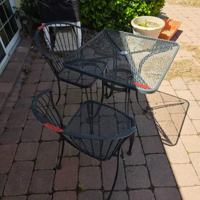 table and chairs