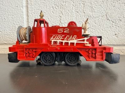 Lionel Postwar O Gauge Fire Train Set: No. 52 Fire Car & No. 3512 Flatcar