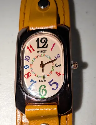Sale Photo Thumbnail #48: "OLD FASHIONED NUMBERS" OBLONG Dial WATCH with Stitched Orange-Rust Colored Leather 9" Band & Silver Tone Case and Clip**EXTRA BATTERY INCLUDED**

Dial: Analog
Brand: ALPHYNIX
ALL ITEMS SHIPPED FREE