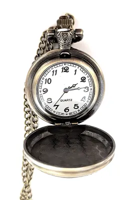 Sale Photo Thumbnail #86: Colorful Exotic MERMAID POCKET WATCH with Black Chain (30" L . Chain/Lobster Clasp) and Gold Tone Case & Setting**EXTRA BATTERY INCLUDED**

Dial: Analog
Opening: Top-Push Knob
ALL ITEMS SHIPPED FREE