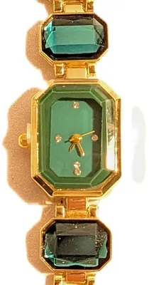 Sale Photo Thumbnail #168: OCTOGON GREEN DIAL WATCH with BAND: (Beveled Clear Rectangle Stones 7¾") DIAL: (½"  Green + OCTOGON) BATTERY: Button 20 mm  *EXTRA BATTERY INCL.*
ALL ITEMS SHIPPED FREE