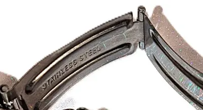 "UNADORNED SIMPLICITY DIAL" WATCH with BAND: (Marked - "Stainless Steel" Metal-Style - SNAP-OVER CLASP (2½"...