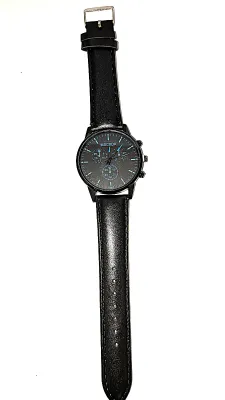 Sale Photo Thumbnail #32: Black & Blue TRIPLE INSERT DIALS WATCH with Round Blue-Lines Dial (1½" Diam.), Black Faux-Leather Band and Silver Tone Case Back**EXTRA BATTERY INCLUDED**

Brand: MSCXDK
Non-rechargeable Battery
Band Color: BLACK
Dial: Analog
ALL ITEMS SHIPPED FREE