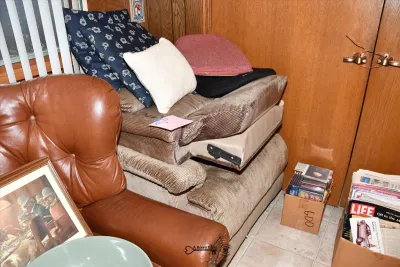 0787 family room