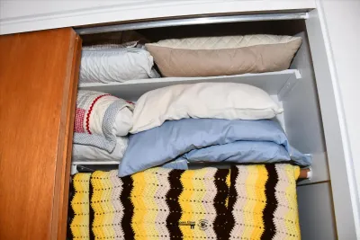 1086 bedroom d