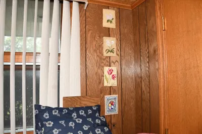 0788 family room