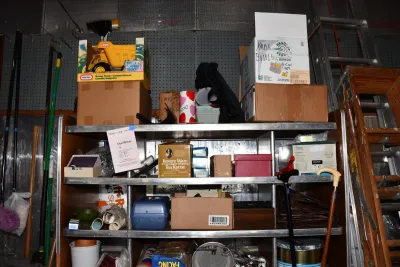 1275 garage