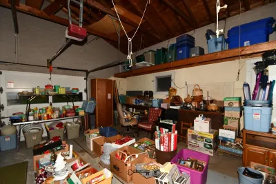 1143 garage