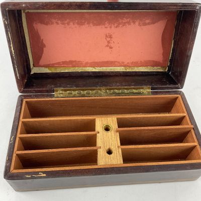 952 Decorated Duck Porcelain Pipe & Duck Wooden Box