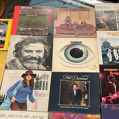 1026 Large Collection of Vintage Vinyl Records – Rock, Folk, Pop, Jazz & Classical
