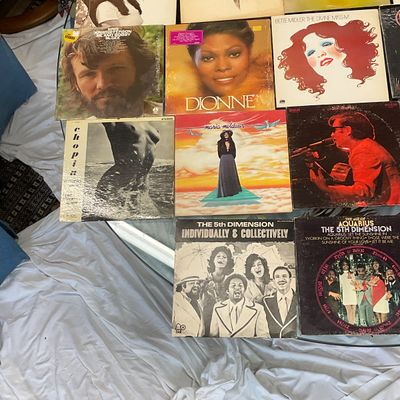 1026 Large Collection of Vintage Vinyl Records – Rock, Folk, Pop, Jazz & Classical