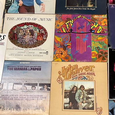 1026 Large Collection of Vintage Vinyl Records – Rock, Folk, Pop, Jazz & Classical