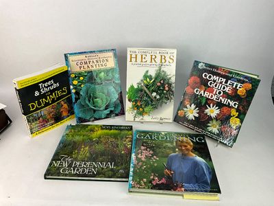 1051 Lot of Hard and Softback Gardening Books