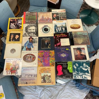 1026 Large Collection of Vintage Vinyl Records – Rock, Folk, Pop, Jazz & Classical