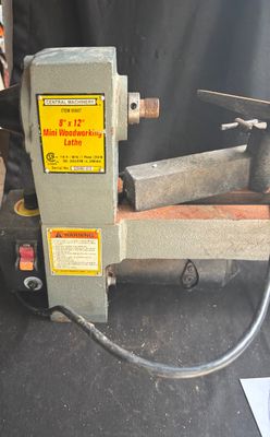 Central Machinery 8" x 12" mini woodworking lathe