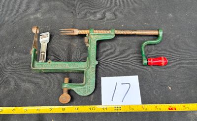 Vintage White Mountain Freezer Inc Apple Corer Peeler Cast Iron