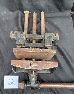 Jorgensen 4x07 heavy-duty woodworking vise