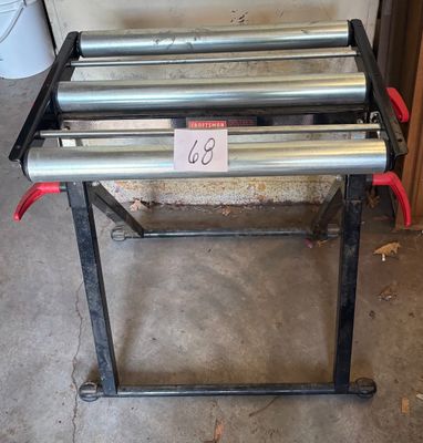 Craftsman triple roller material stand
