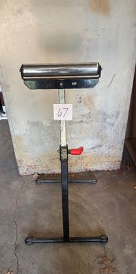 adjustable roller stand