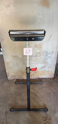 adjustable roller stand
