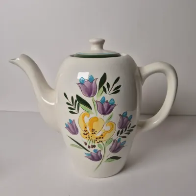 LOT 341L: Stangl Country Garden Collection