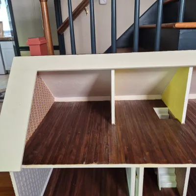 LOT 350L: Vintage Wooden DIY Dollhouse