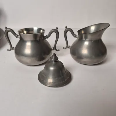 LOT 345L: Royal Holland Pewter Coffee & Tea Service