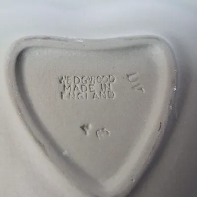 LOT 363L: Wedgwood Green Jasperware Four Suits Trinket Dish/Ashtray Set