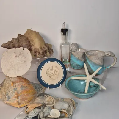 LOT 354L: Seashell Pottery, Natural Seashells, Candle & More