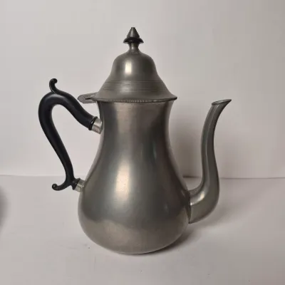 LOT 345L: Royal Holland Pewter Coffee & Tea Service