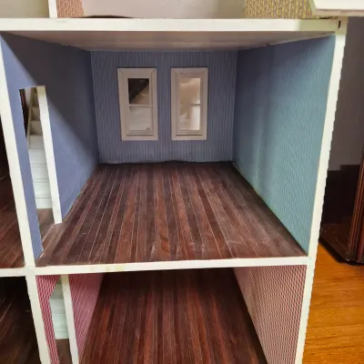 LOT 350L: Vintage Wooden DIY Dollhouse