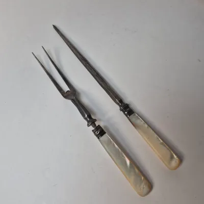 LOT 362L: Collection of Cutlery & Servingware, German Silverplate Silent Butler, Beverly Clark Placecard Holders