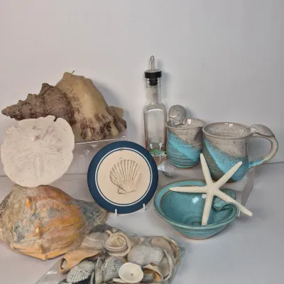 LOT 354L: Seashell Pottery, Natural Seashells, Candle & More