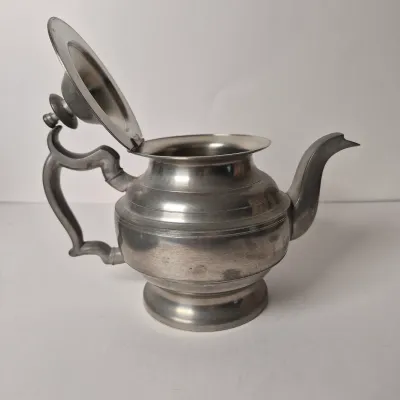 LOT 344L: Woodbury Pewter Coffee & Tea Service
