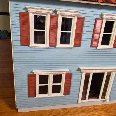 LOT 350L: Vintage Wooden DIY Dollhouse