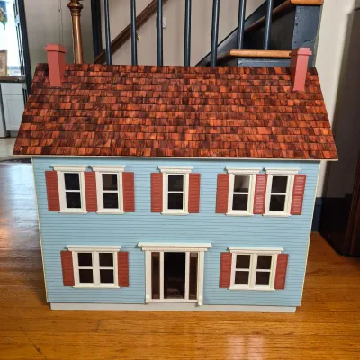 LOT 350L: Vintage Wooden DIY Dollhouse