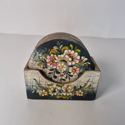 LOT 364D: Vintage Metal Toleware Trays, Folk Art Wall Hanging, Brass Box by Colony Metalsmiths of Virginia & More