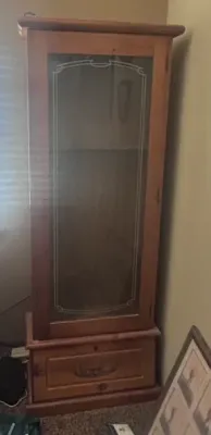 F gun cabinet
