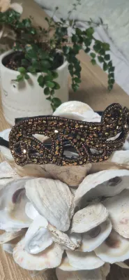 MCM style headband ~ black studs on expandable frame