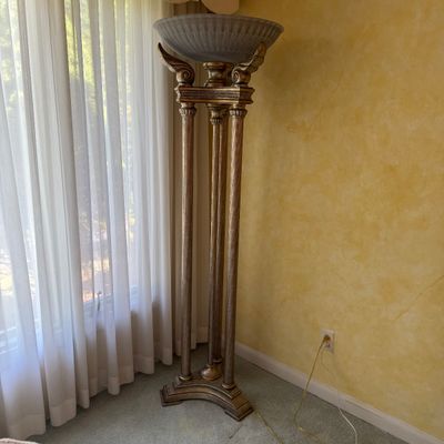 Neoclassical Pillar Floor Lamp (LR-BM)