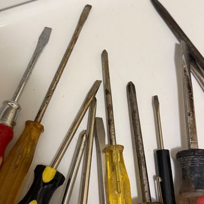 Variety of Hand Tools (U-HS)